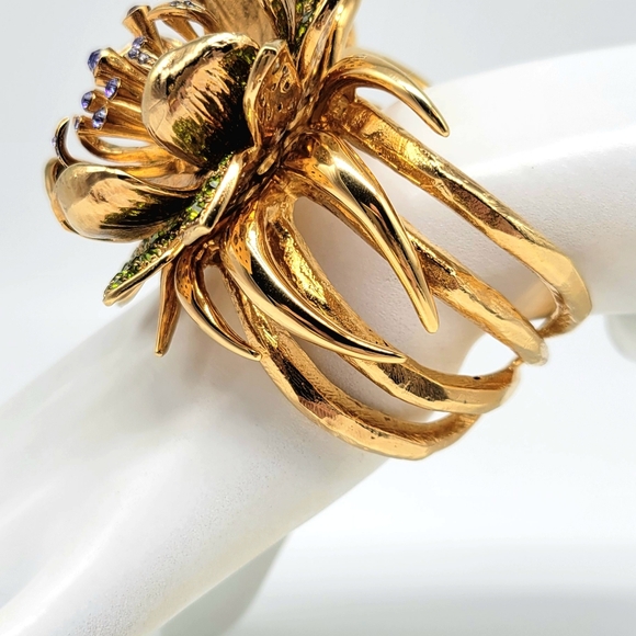 Roberto Cavalli RARE HEAVY Swarovski Crystal Flower Statement Cuff Bracelet - Picture 9 of 12